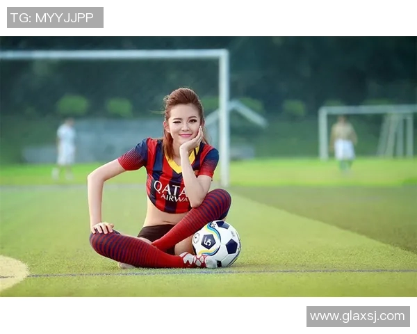 足球明星的可爱儿女们萌态百出温馨瞬间尽在其中